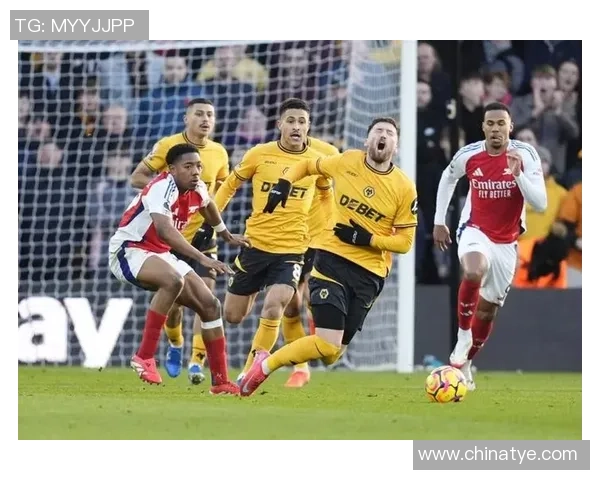 英超激战莱比锡狂胜阿森纳六比二帽子戏法引发争议判罚热议